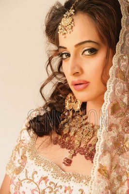 Celebrity Picture Forums on Noor Was Born On July 3  1977  She Is A Pakistani Actress And Model